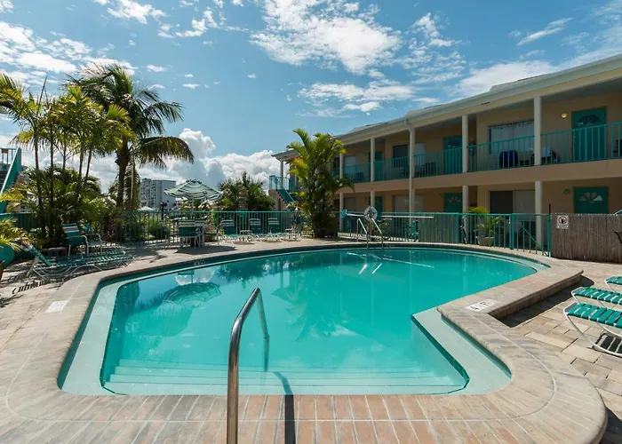 Aparthotel Five Palms Vacation Rentals- Daily - Weekly - Monthly 3*
