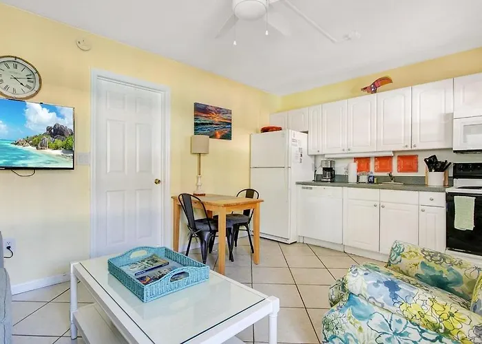 Five Palms Vacation Rentals- Daily - Weekly - Monthly 3*