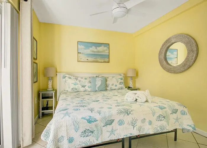 Aparthotel Five Palms Vacation Rentals- Daily - Weekly - Monthly 3*