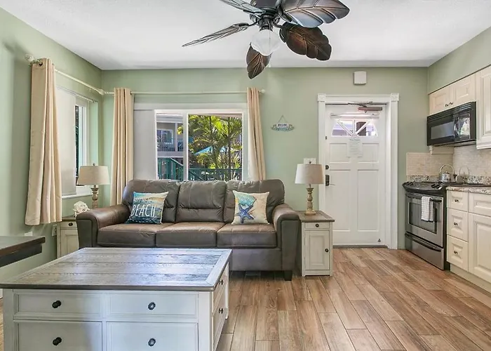 Aparthotel Five Palms Vacation Rentals- Daily - Weekly - Monthly 3*