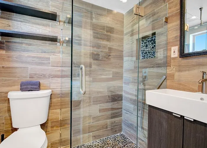 Five Palms Vacation Rentals- Daily - Weekly - Monthly 3*