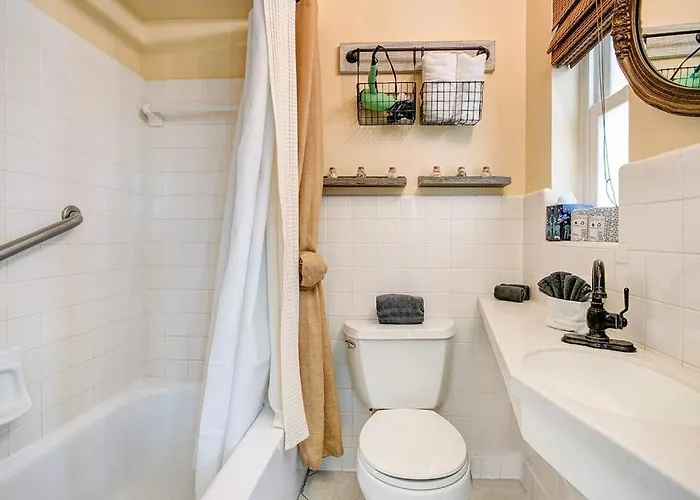 Aparthotel Five Palms Vacation Rentals- Daily - Weekly - Monthly 3*
