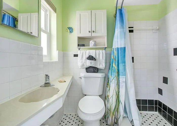 Five Palms Vacation Rentals- Daily - Weekly - Monthly Aparthotel