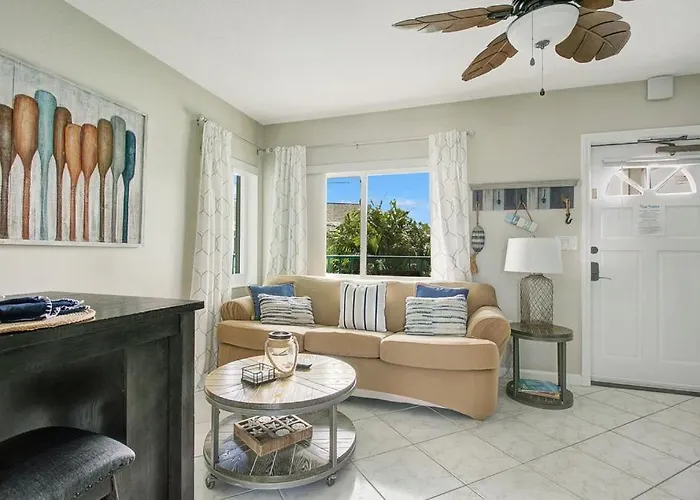 Aparthotel Five Palms Vacation Rentals- Daily - Weekly - Monthly 3*