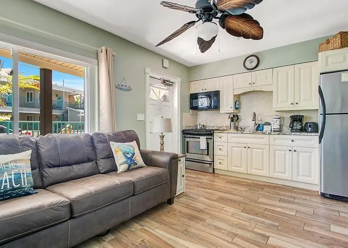 Five Palms Vacation Rentals- Daily - Weekly - Monthly 3* Clearwater Beach