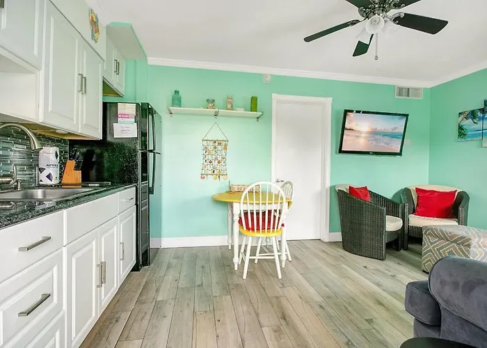 Five Palms Vacation Rentals- Daily - Weekly - Monthly Clearwater Beach